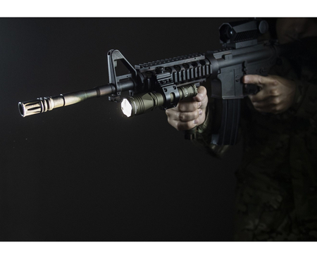 Latarka taktyczna Armytek Dobermann PRO MAGNET USB, oliwkowy